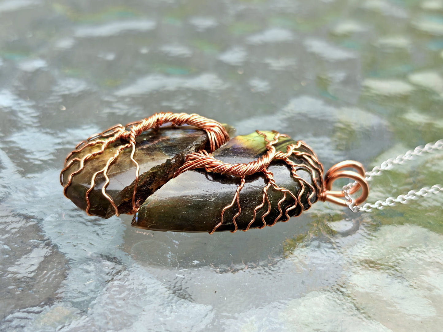 Tree pendant with a broken labradorite gemstone