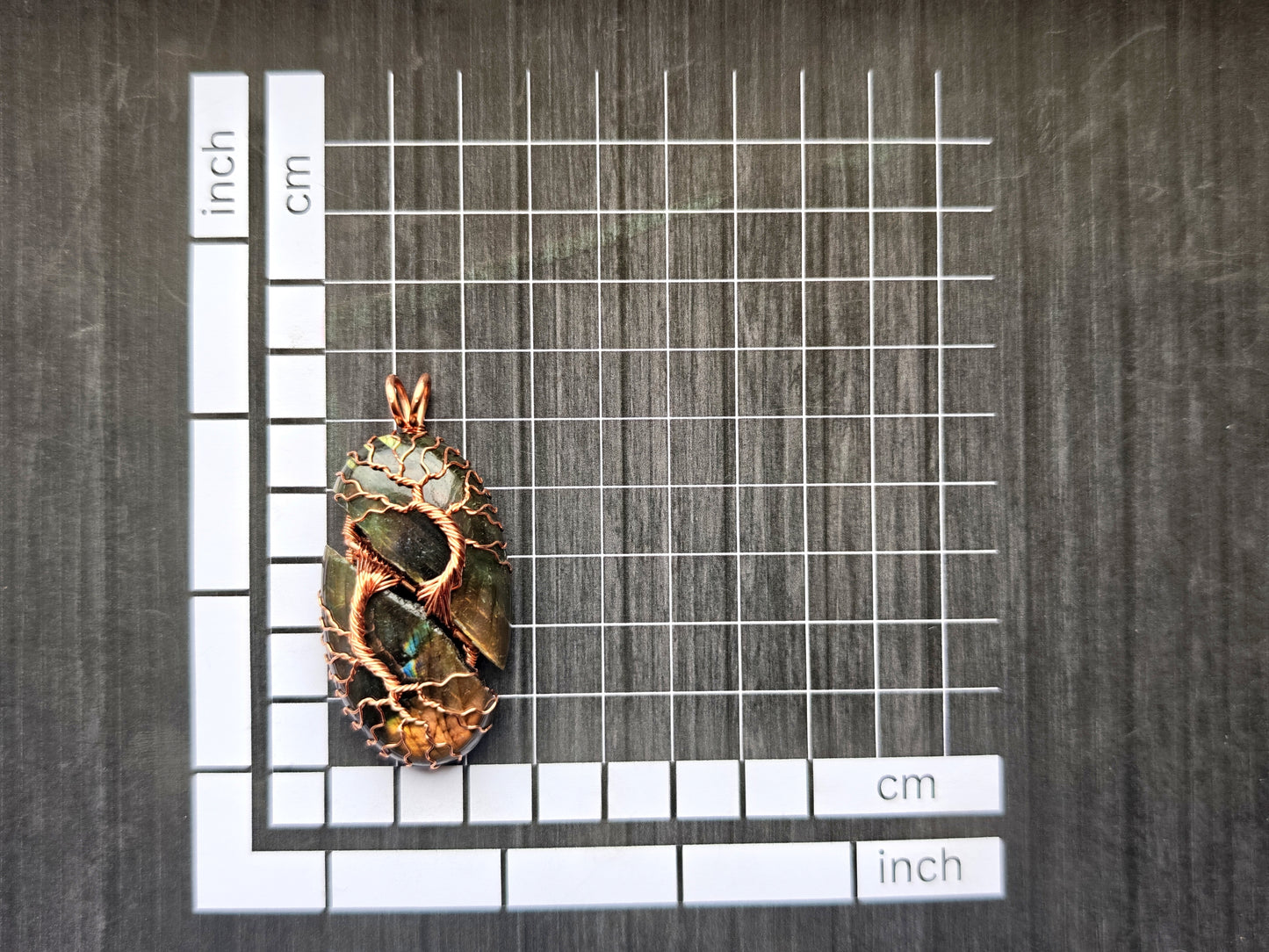 Tree pendant with a broken labradorite gemstone