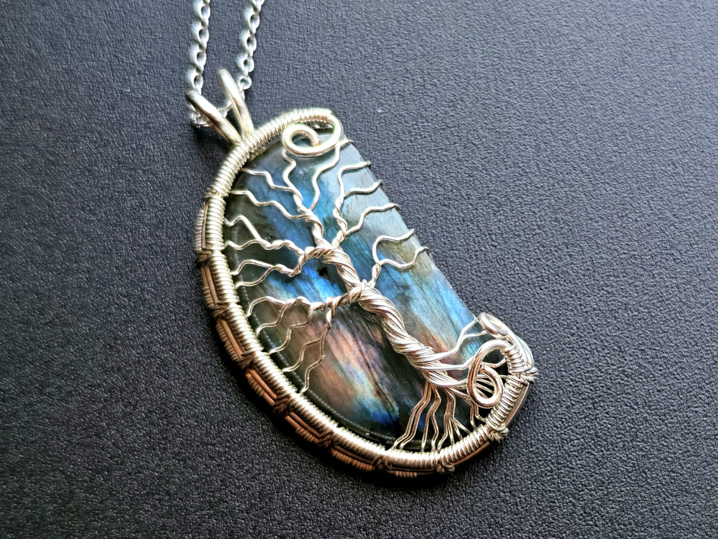 Tree pendant with a broken labradorite gemstone