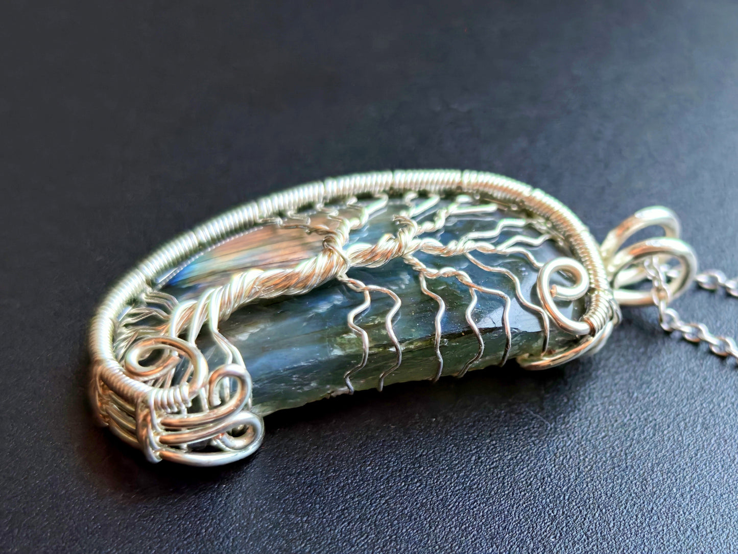 Tree pendant with a broken labradorite gemstone
