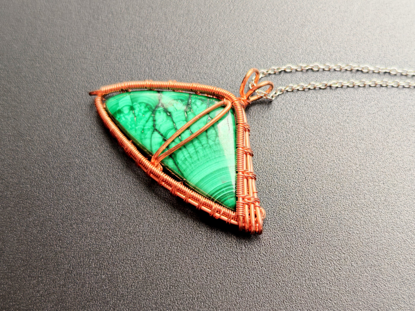 Dragon's eye pendant with a malachite moonstone