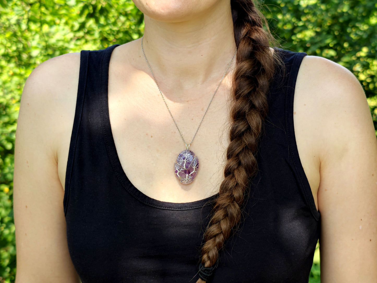 Tree pendant with a broken amethyst gemstone