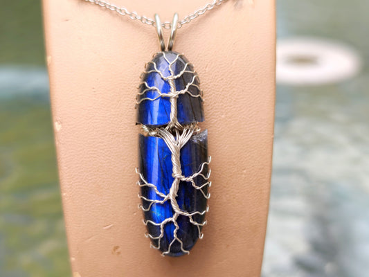 Tree pendant with a broken labradorite gemstone