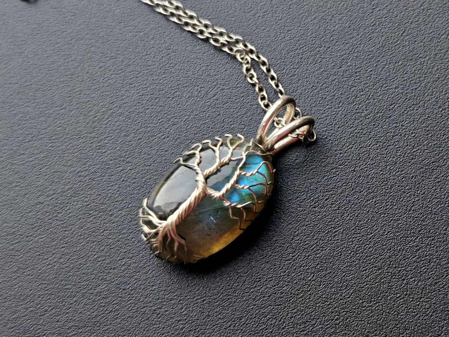 Tree pendant with a labradorite gemstone