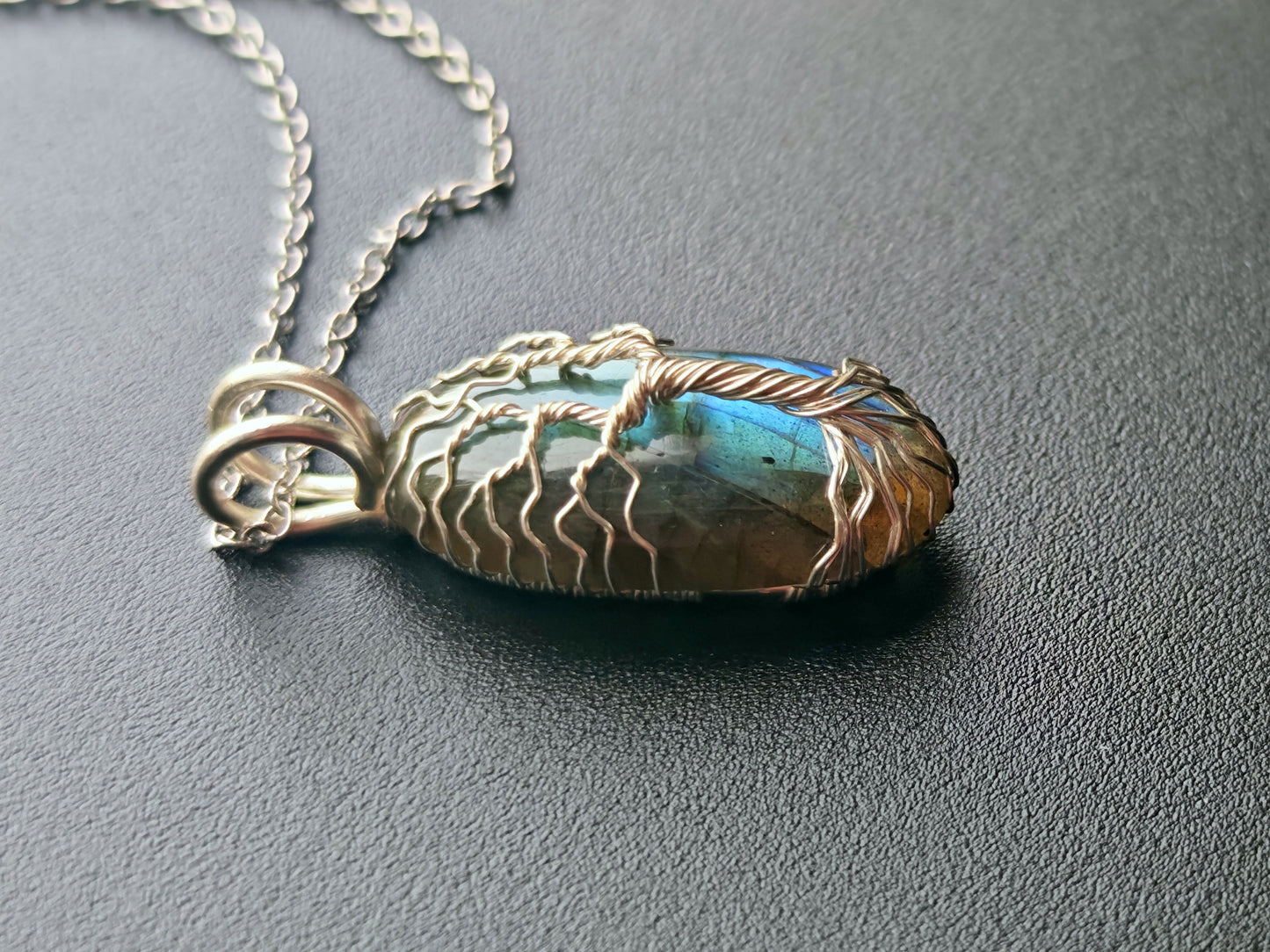 Tree pendant with a labradorite gemstone