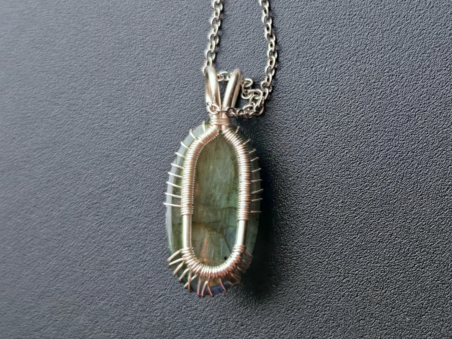 Tree pendant with a labradorite gemstone