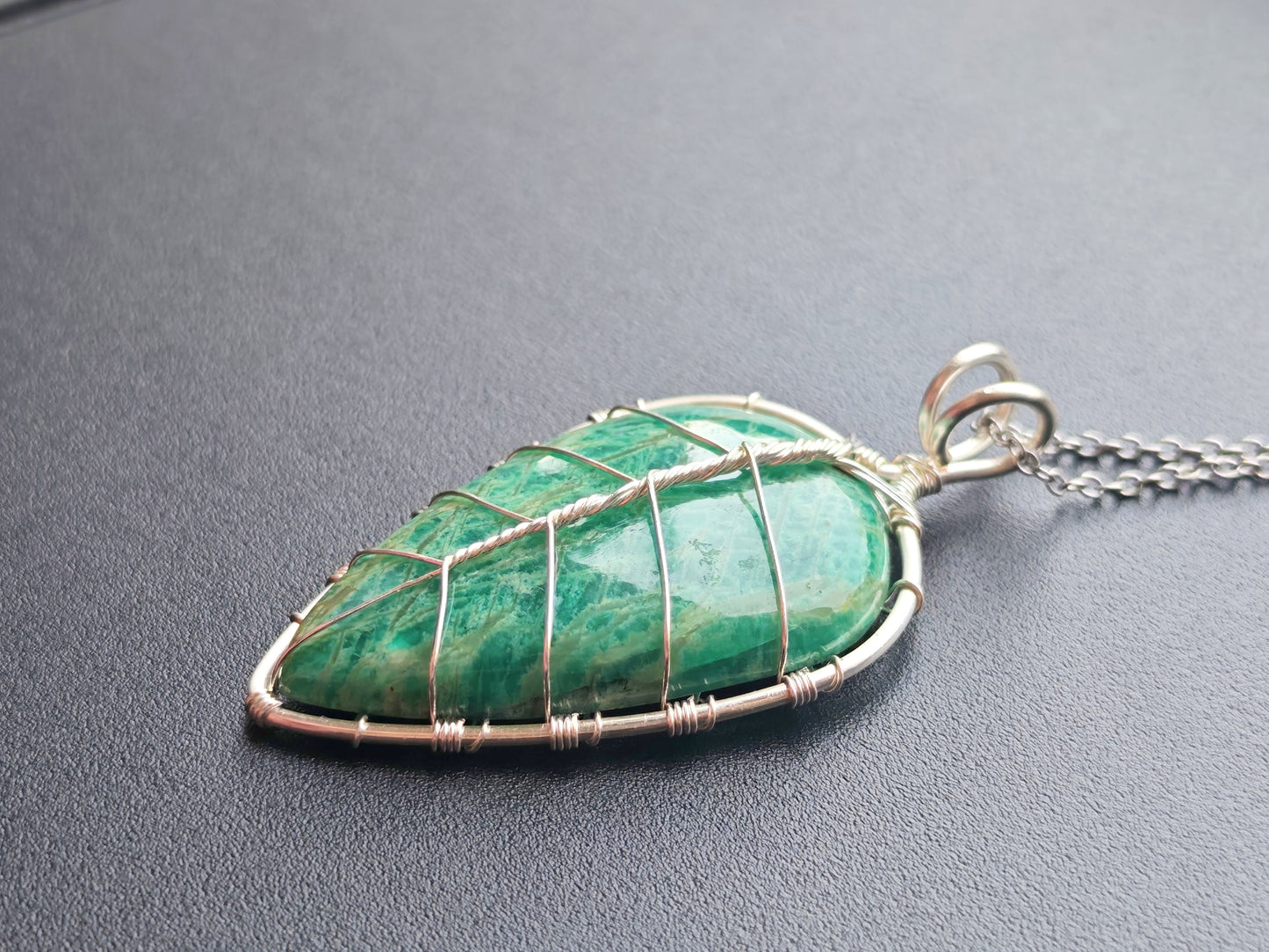 Leaf pendant with an amazonite gemstone