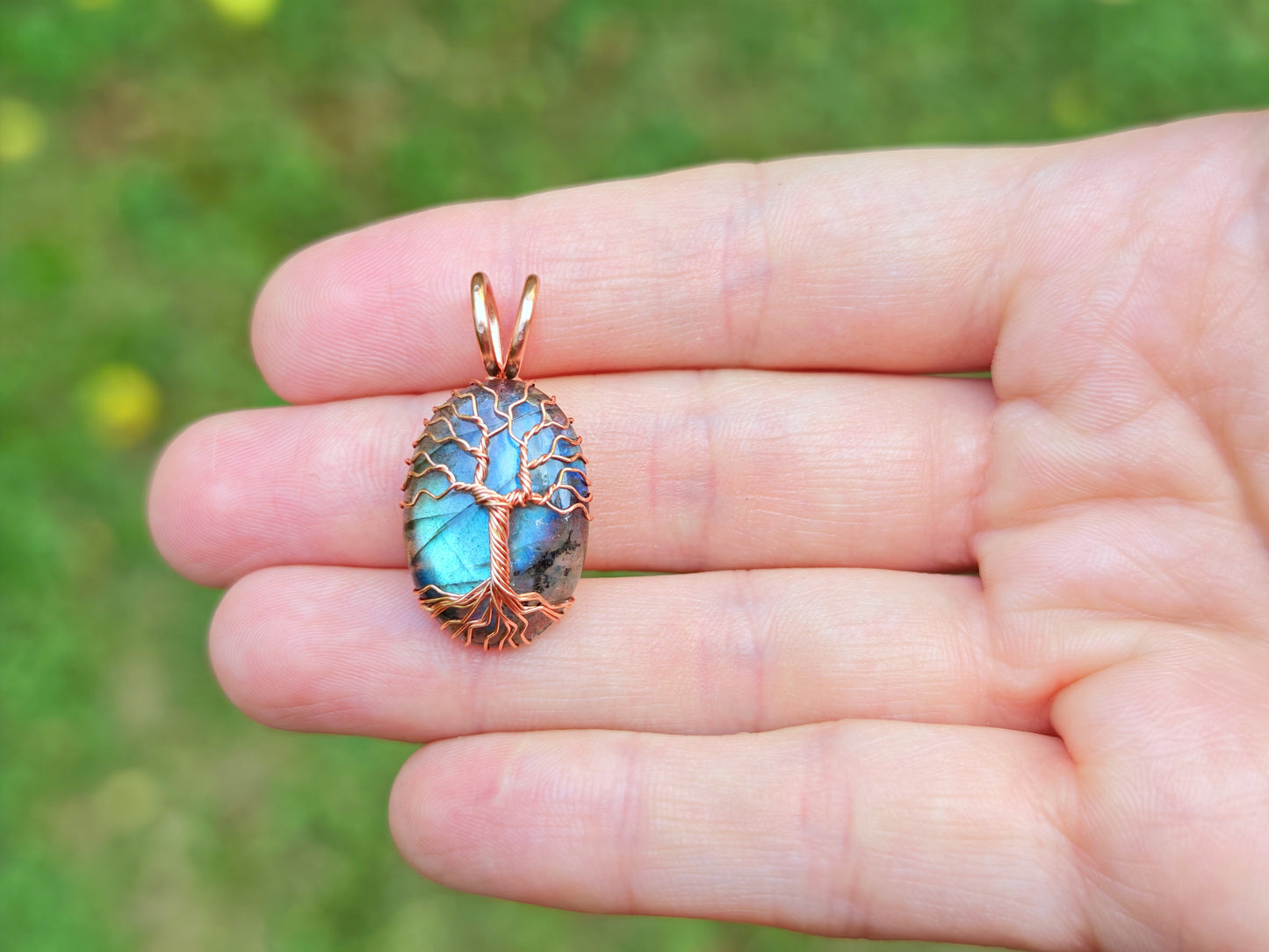 Tree pendant with a labradorite gemstone