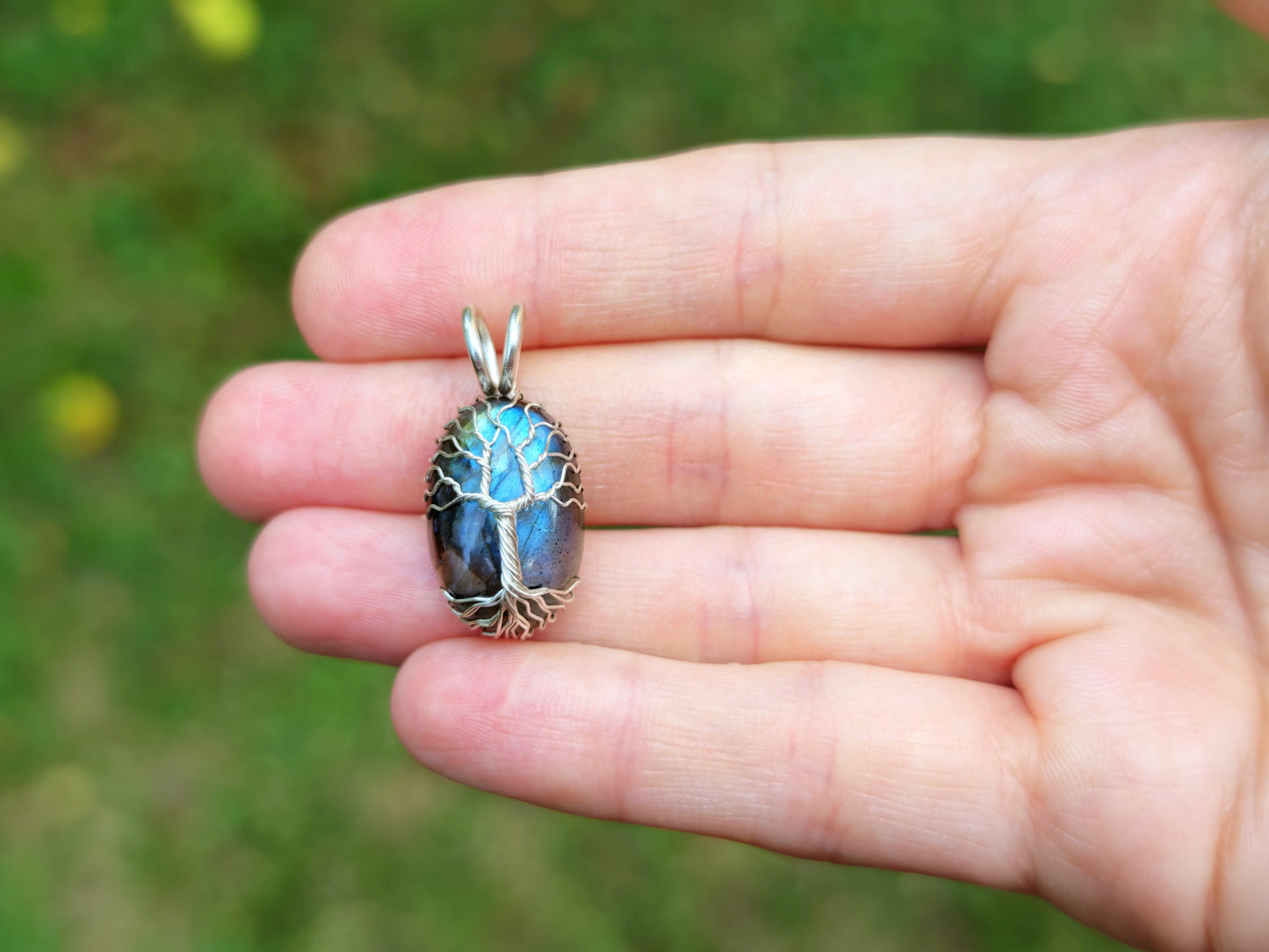 Tree pendant with a labradorite gemstone