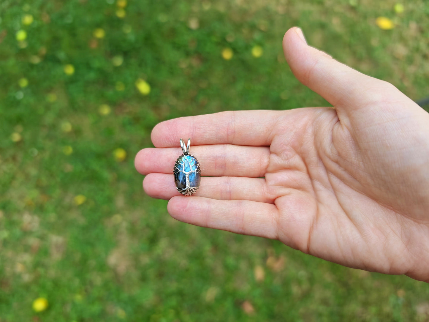 Tree pendant with a labradorite gemstone