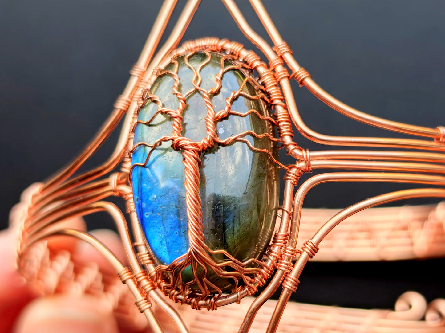 Tree arm ring with a labradorite gemstone