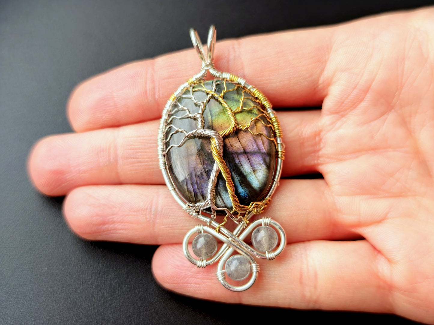 Fantasy inspired pendant: The Two Trees