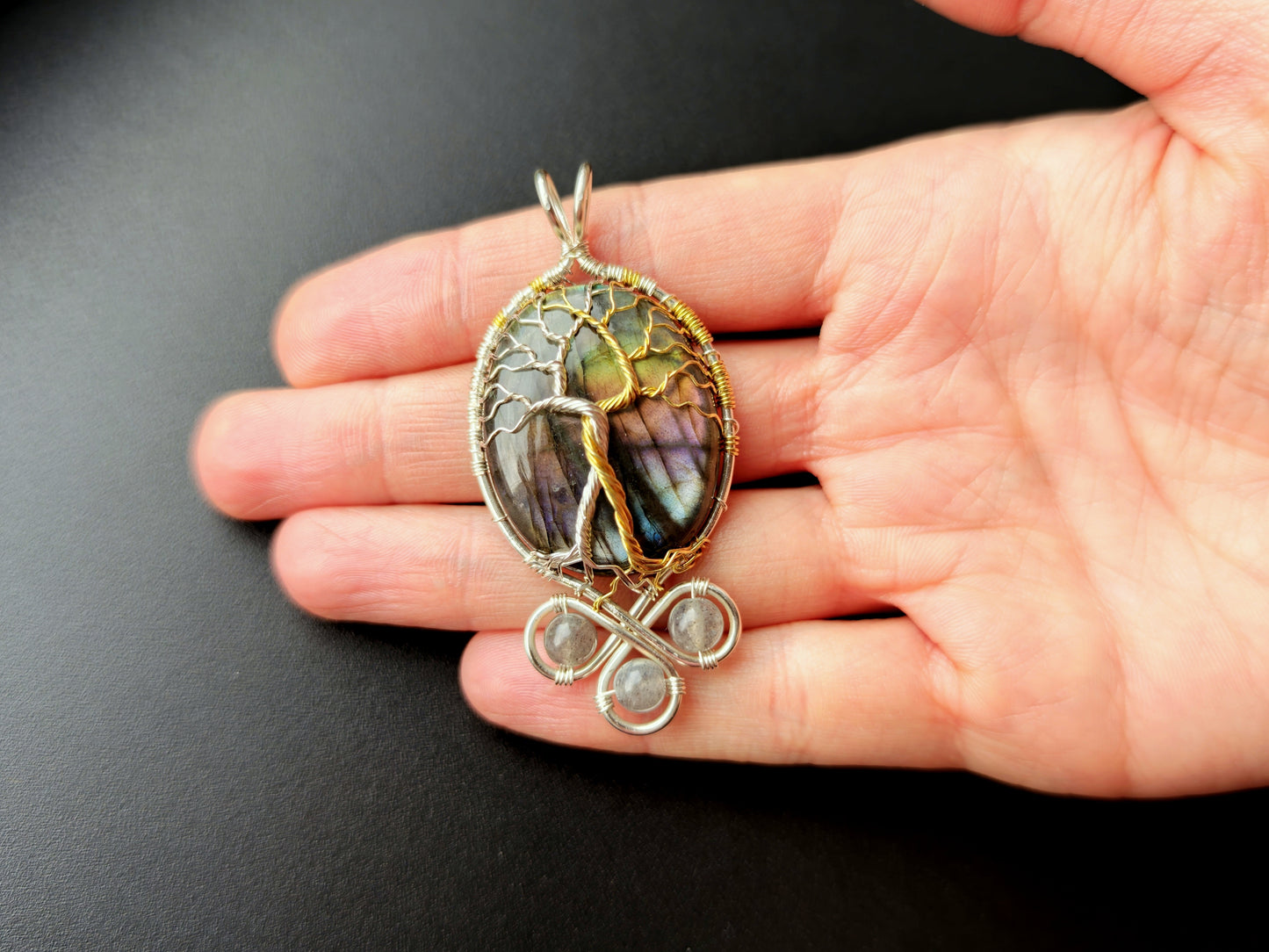 Fantasy inspired pendant: The Two Trees