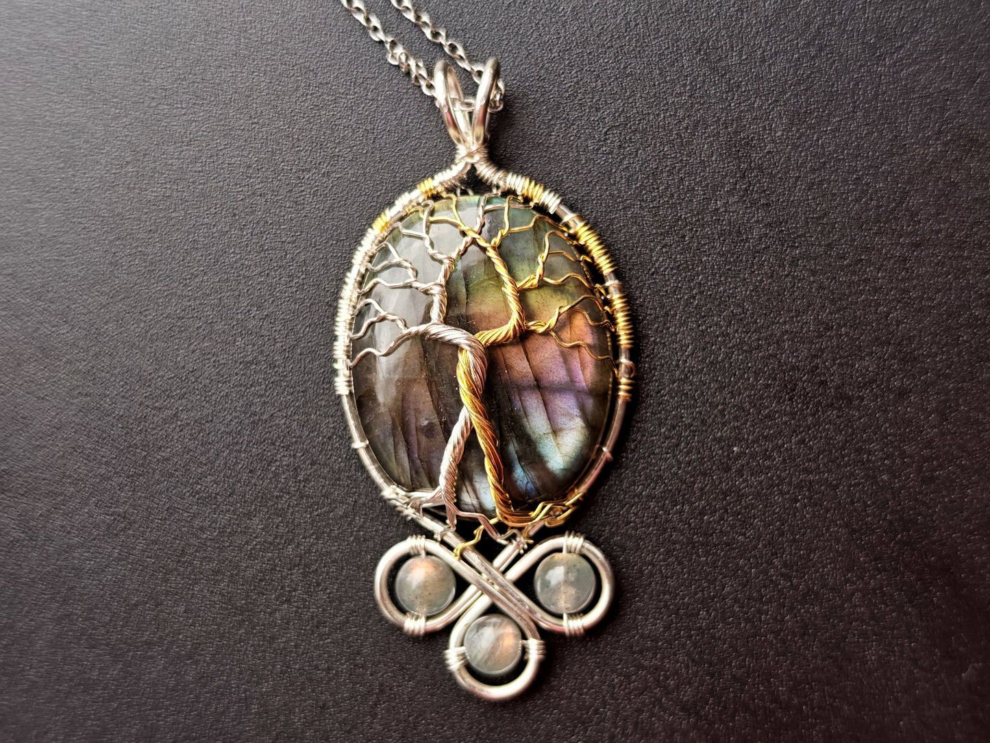 Fantasy inspired pendant: The Two Trees