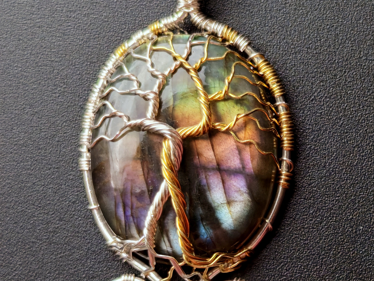 Fantasy inspired pendant: The Two Trees