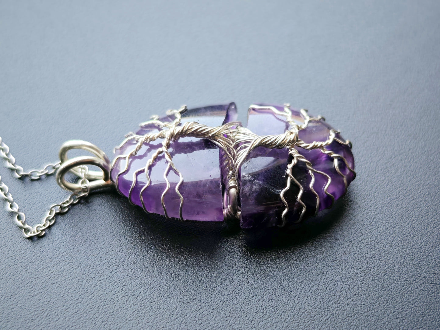 Tree pendant with a broken labradorite gemstone