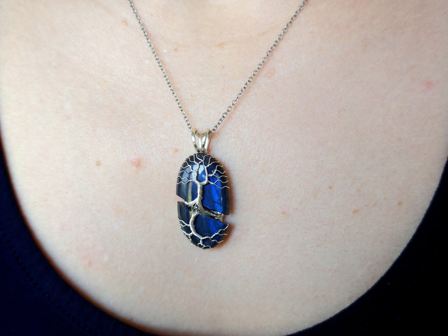 Tree pendant with a broken labradorite gemstone