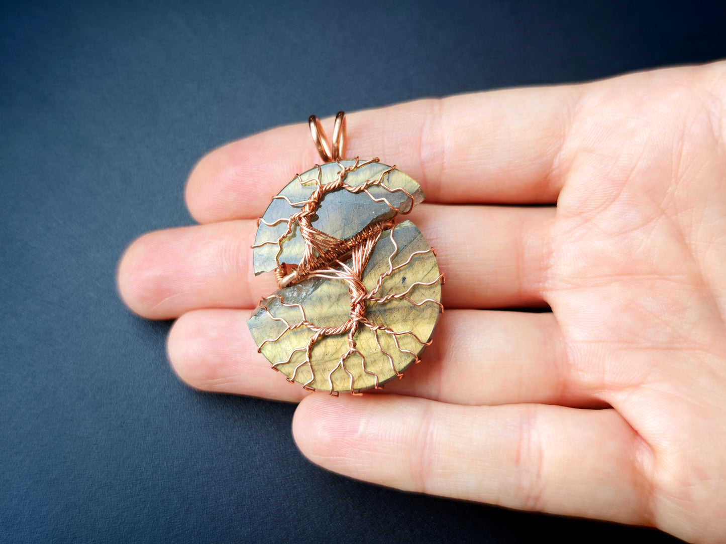 Tree pendant with a broken labradorite gemstone