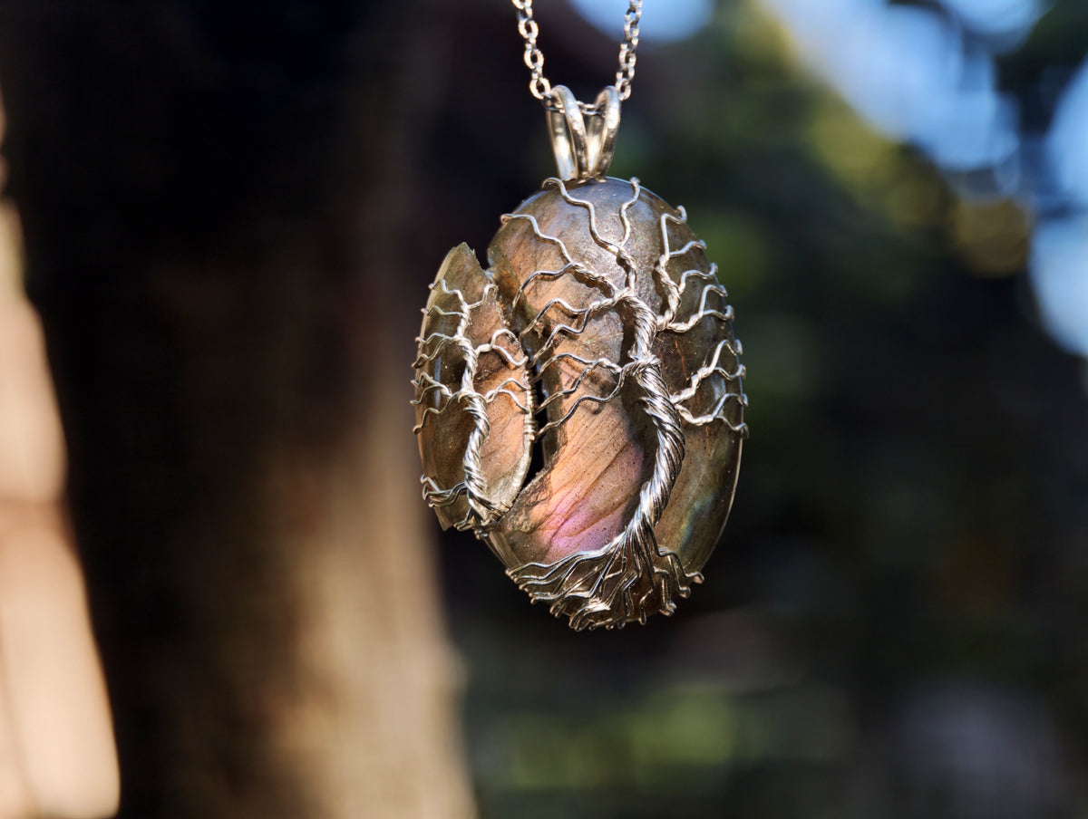 Tree pendant with a broken labradorite gemstone