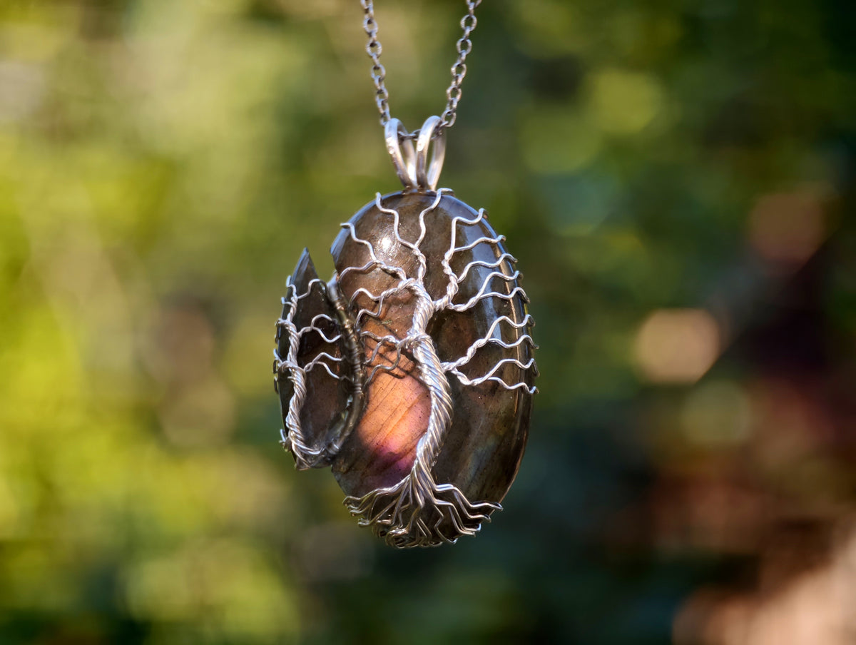 Tree pendant with a broken labradorite gemstone