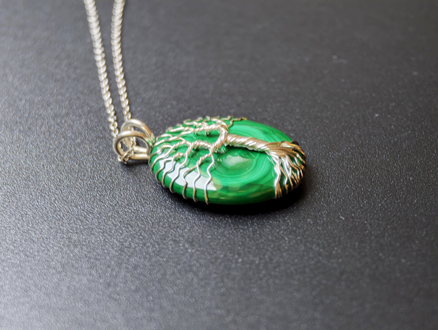 Tree pendant with a malachite gemstone
