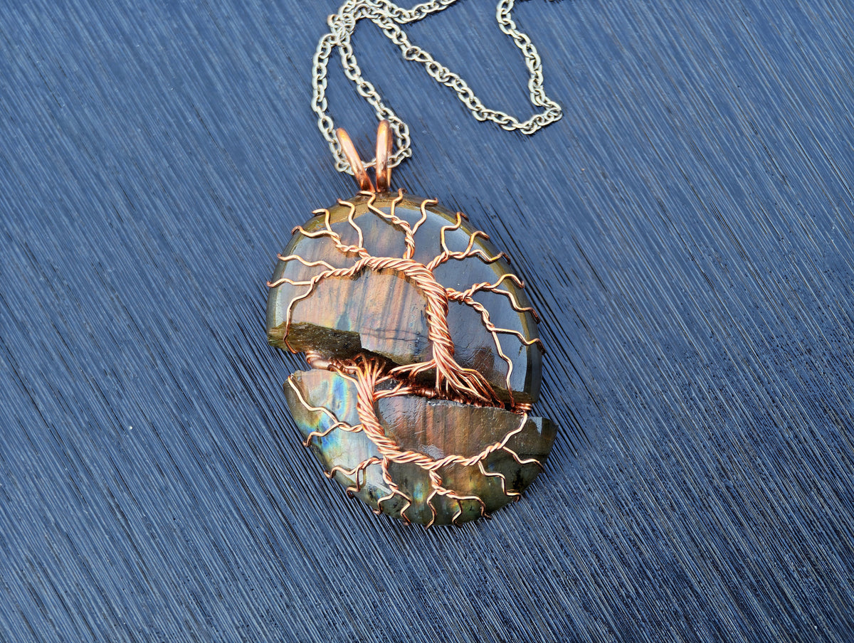 Tree pendant with a broken labradorite gemstone