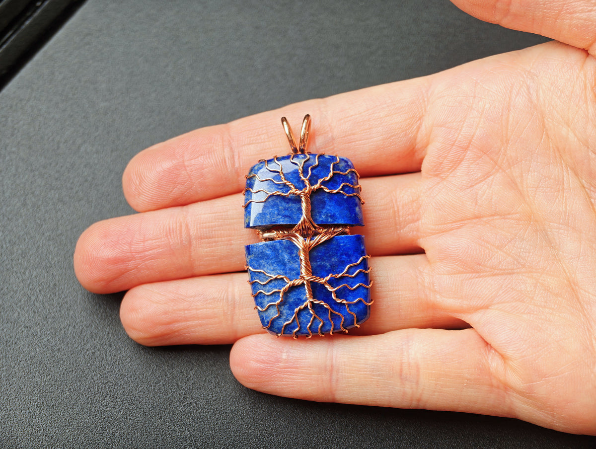Tree pendant with a broken lapis lazuli gemstone