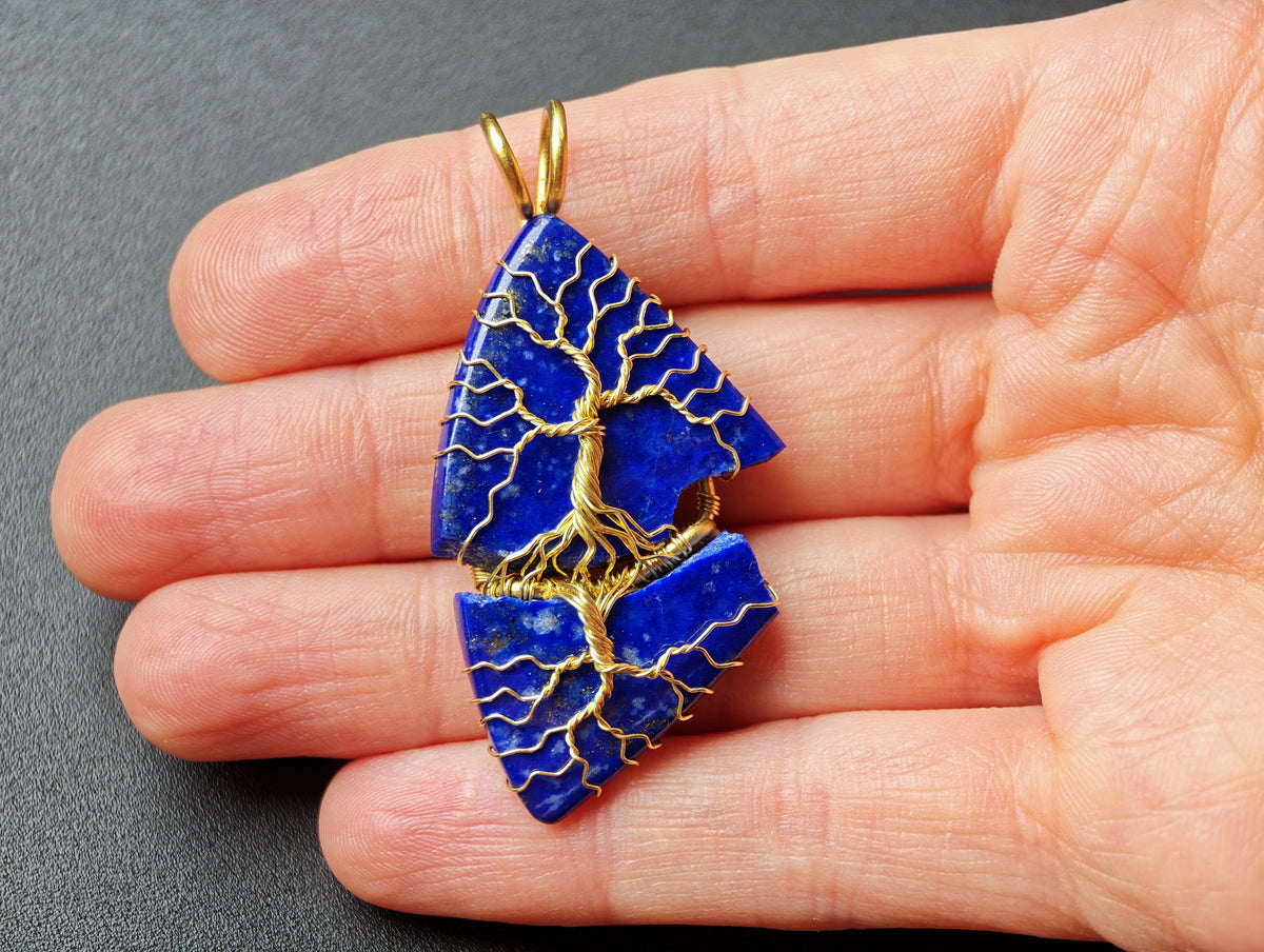 Tree pendant with a broken lapis lazuli gemstone