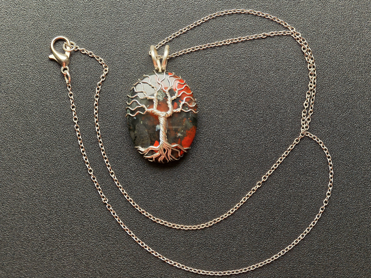 Tree pendant with a bloodstone gemstone
