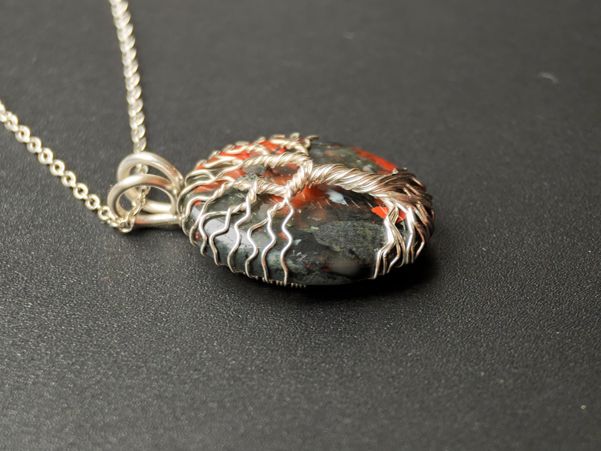 Tree pendant with a bloodstone gemstone
