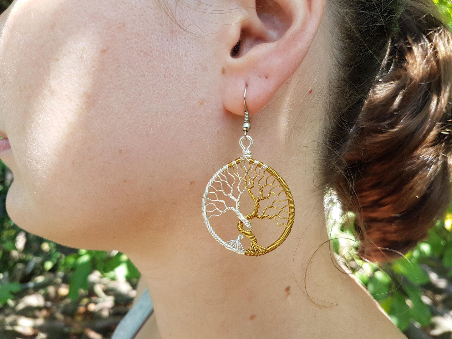 Fantasy inspired earrings: The Two Trees