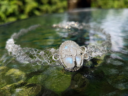 Wire crochet choker with a moonstone