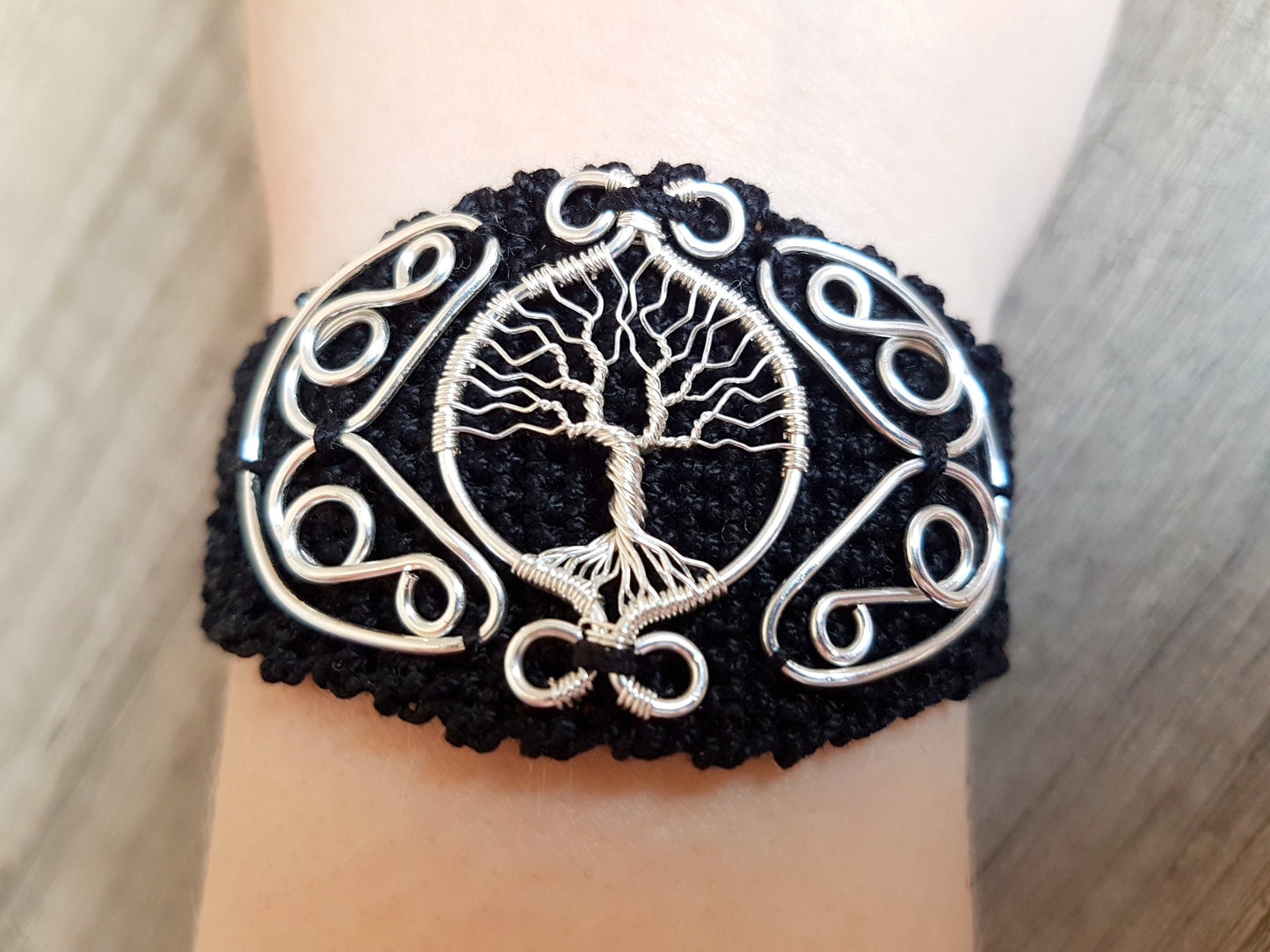Crochet tree bracelet