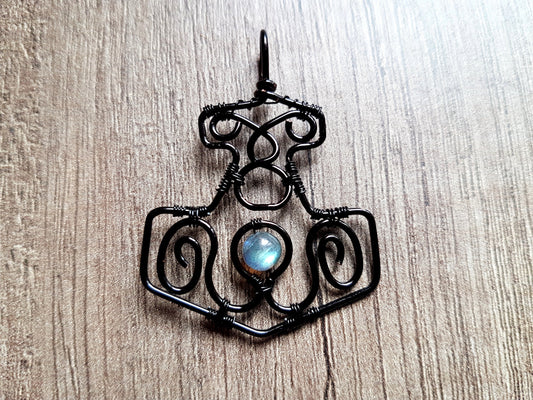Mjölnir pendant