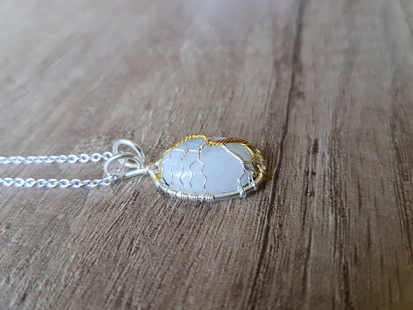 Fantasy inspired pendant: The Two Trees