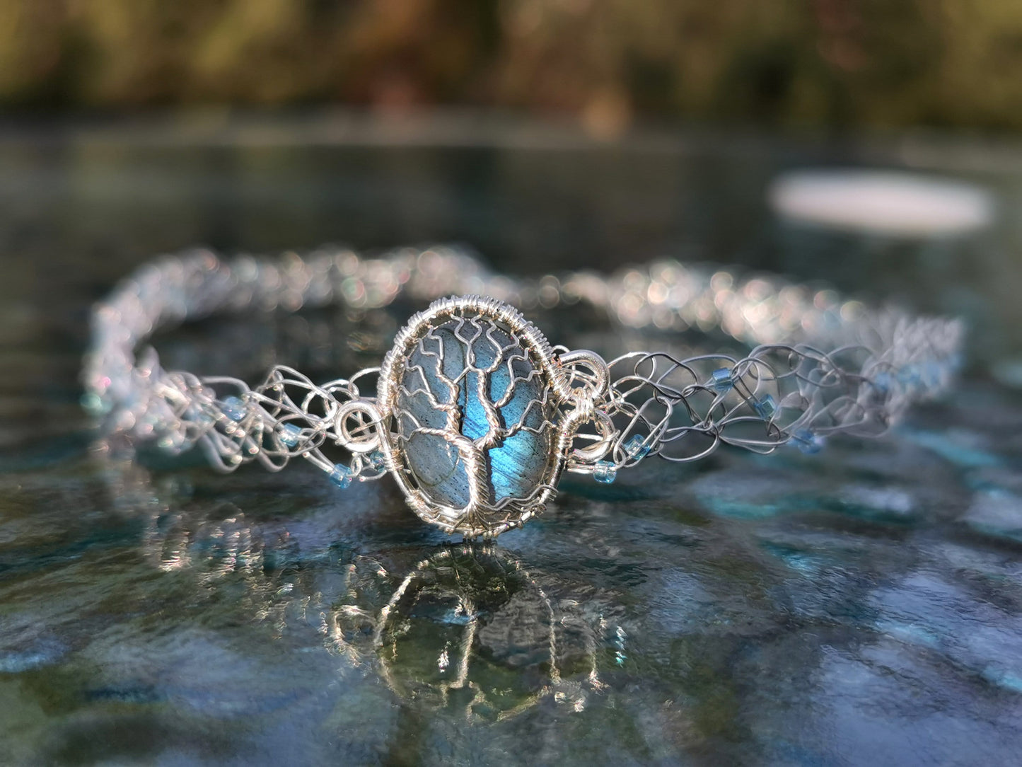 Wire crochet choker with a labradorite gemstone