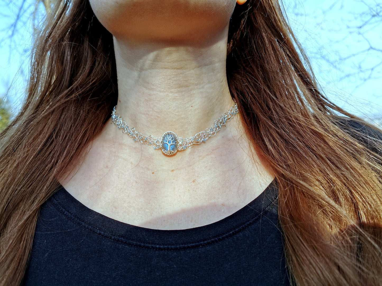 Wire crochet choker with a labradorite gemstone