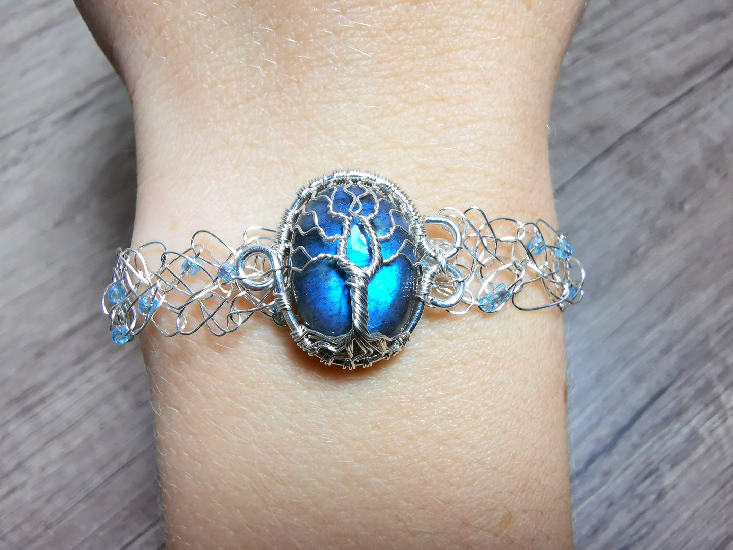 Wire crochet tree bracelet with a labradorite gemstone