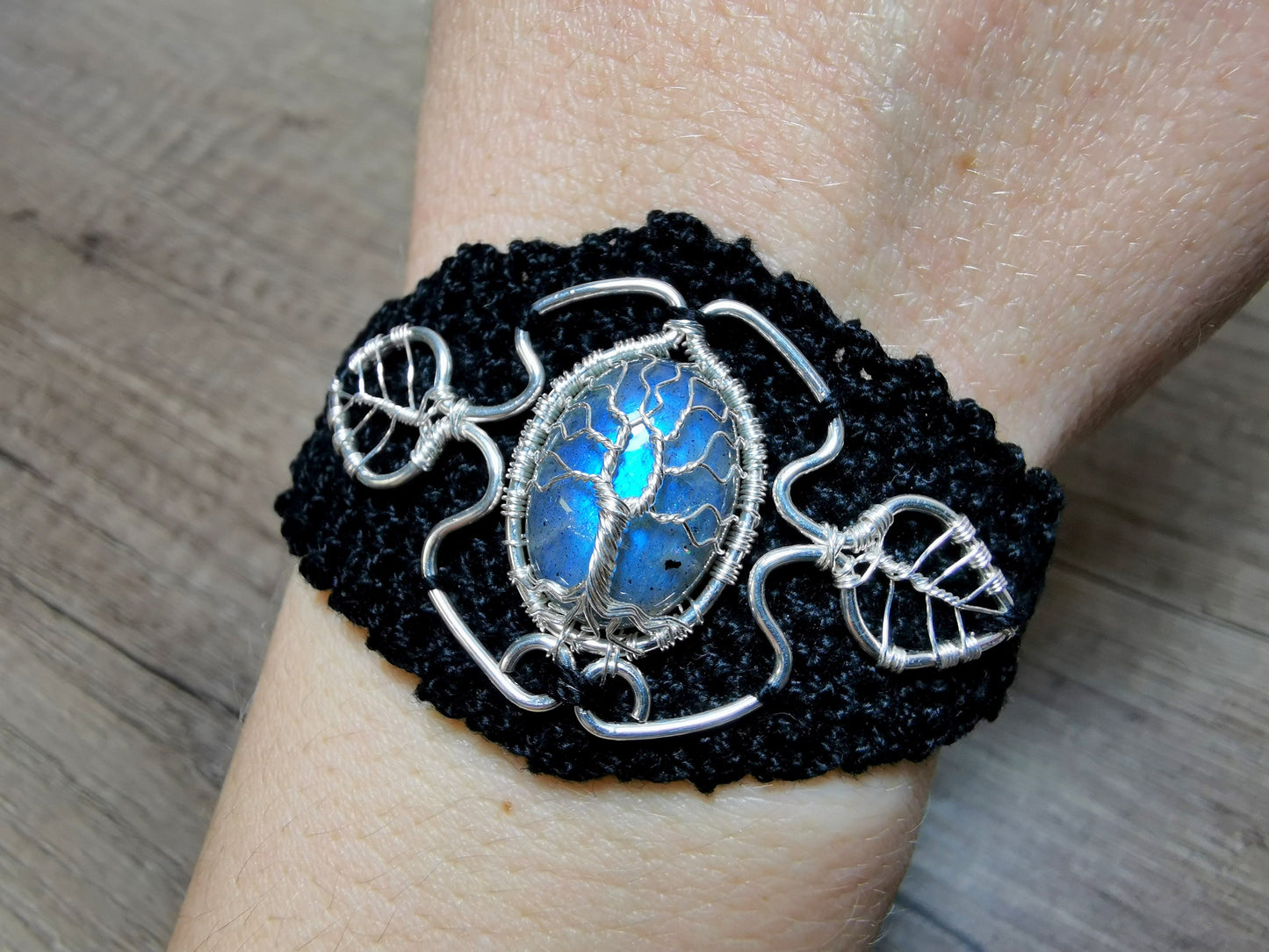Crochet tree bracelet with a labradorite gemstone