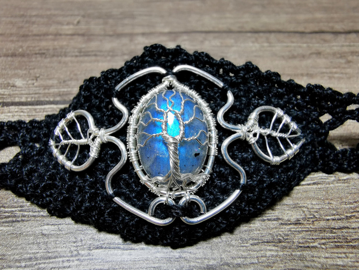 Crochet tree bracelet with a labradorite gemstone