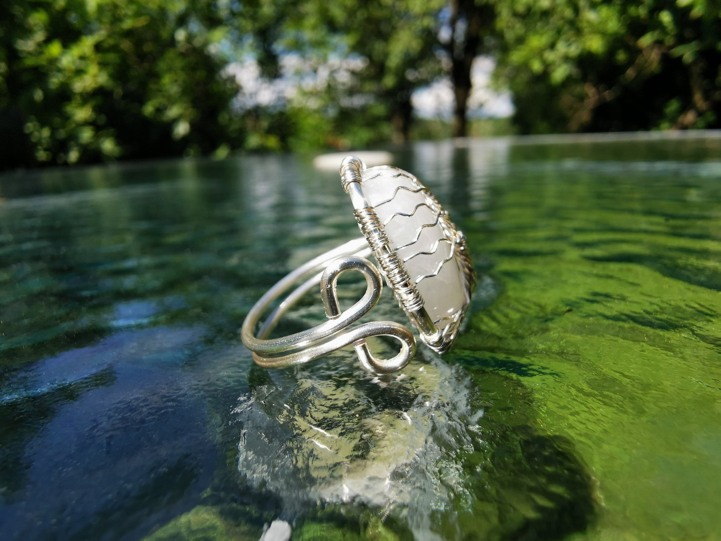 Tree ring with a moonstone