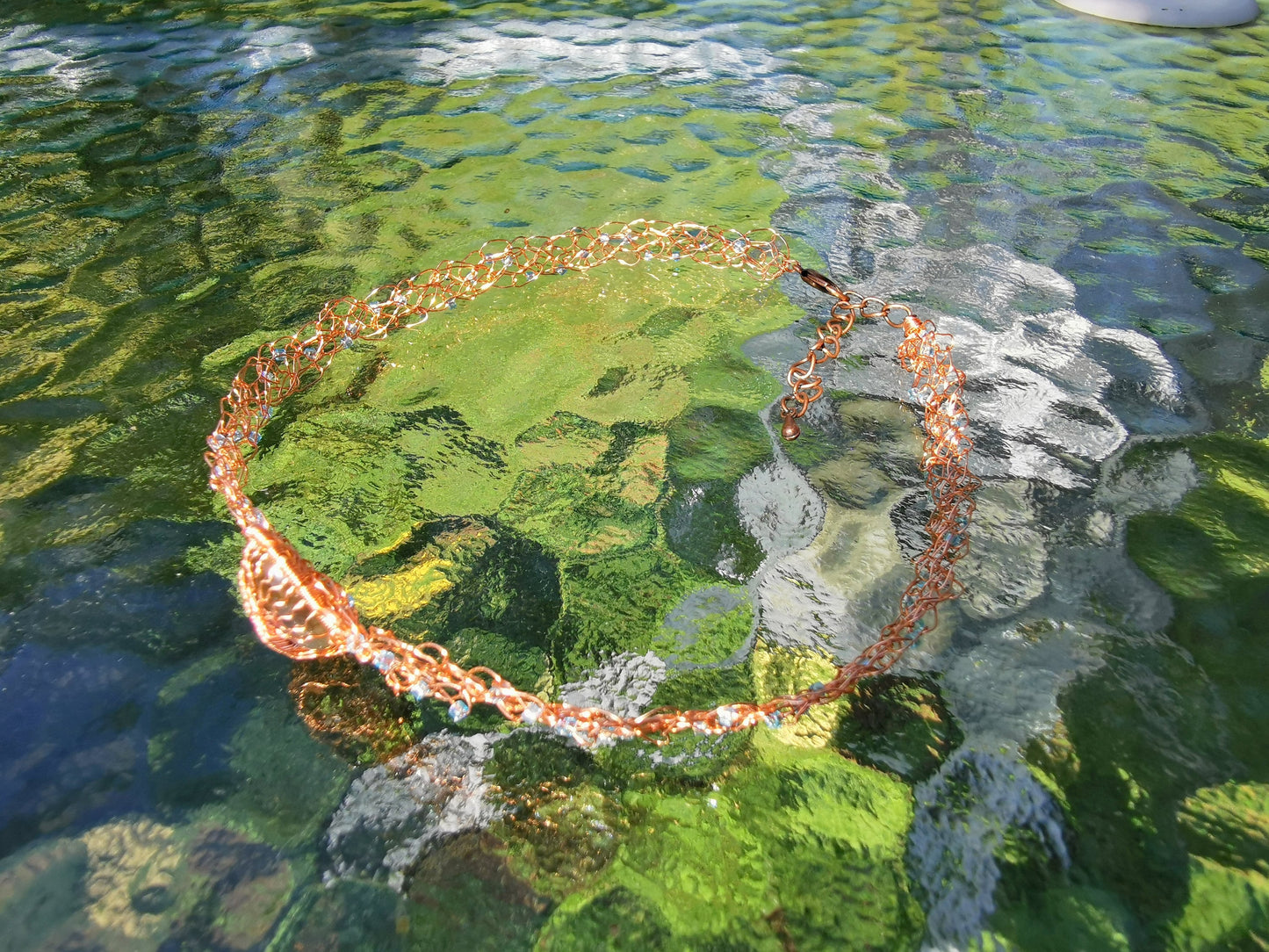 Wire crochet choker with a labradorite gemstone