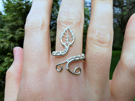 Leaf wire wrap ring