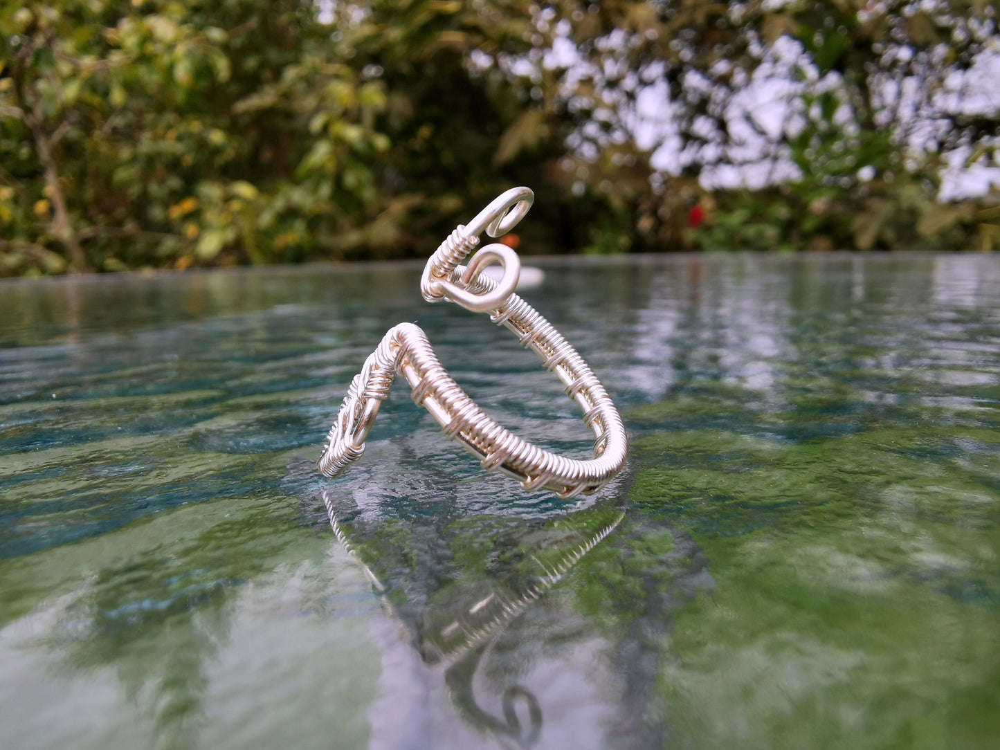 Leaf wire wrap ring