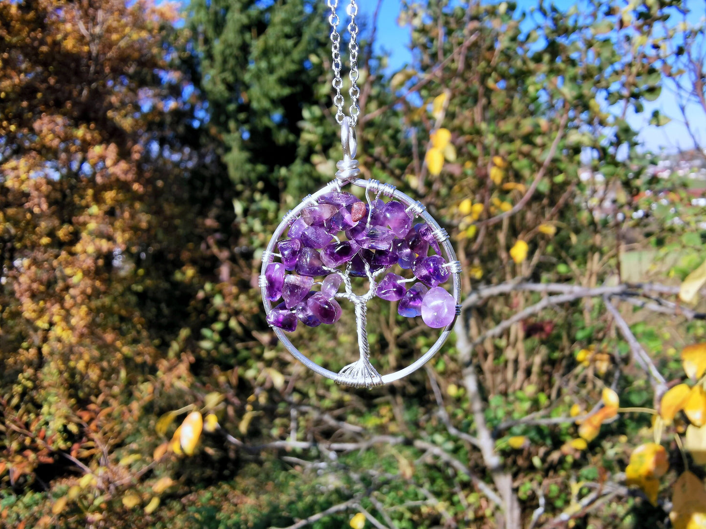 Tree pendant with amethyst gemstones