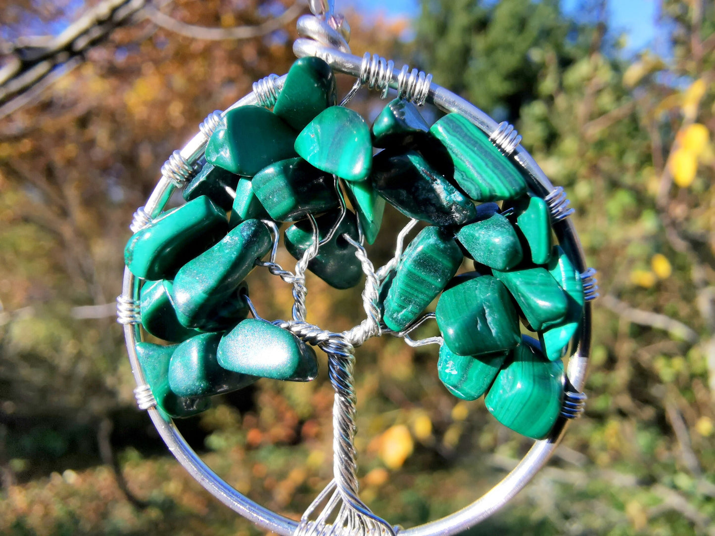 Tree pendant with malachite gemstones