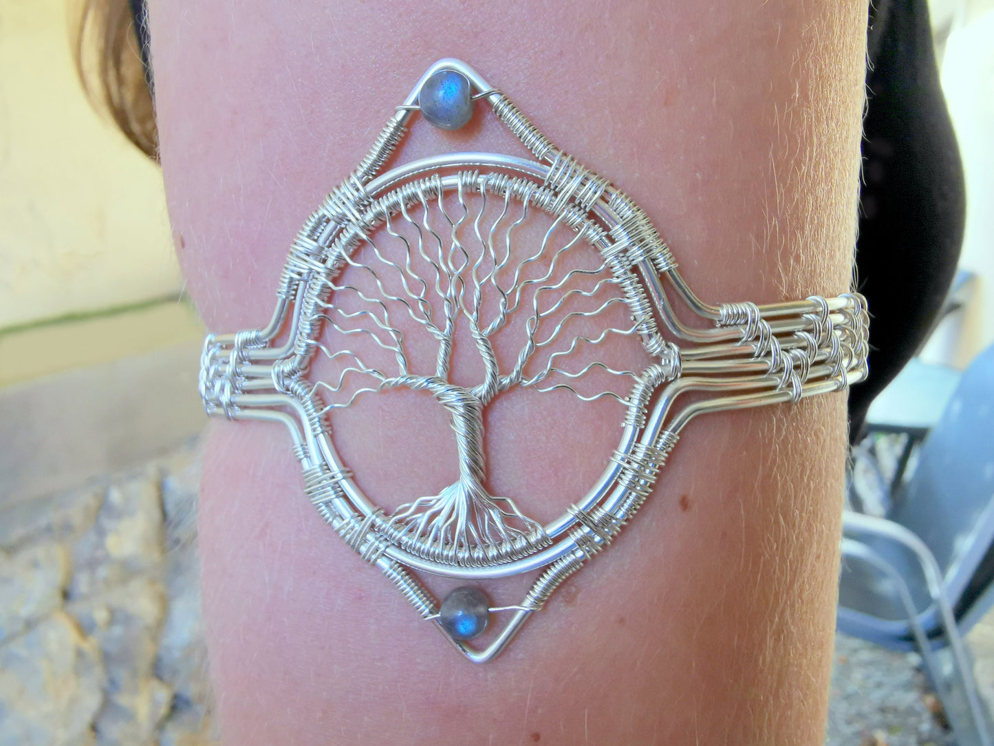 Tree arm ring with labradorite beads