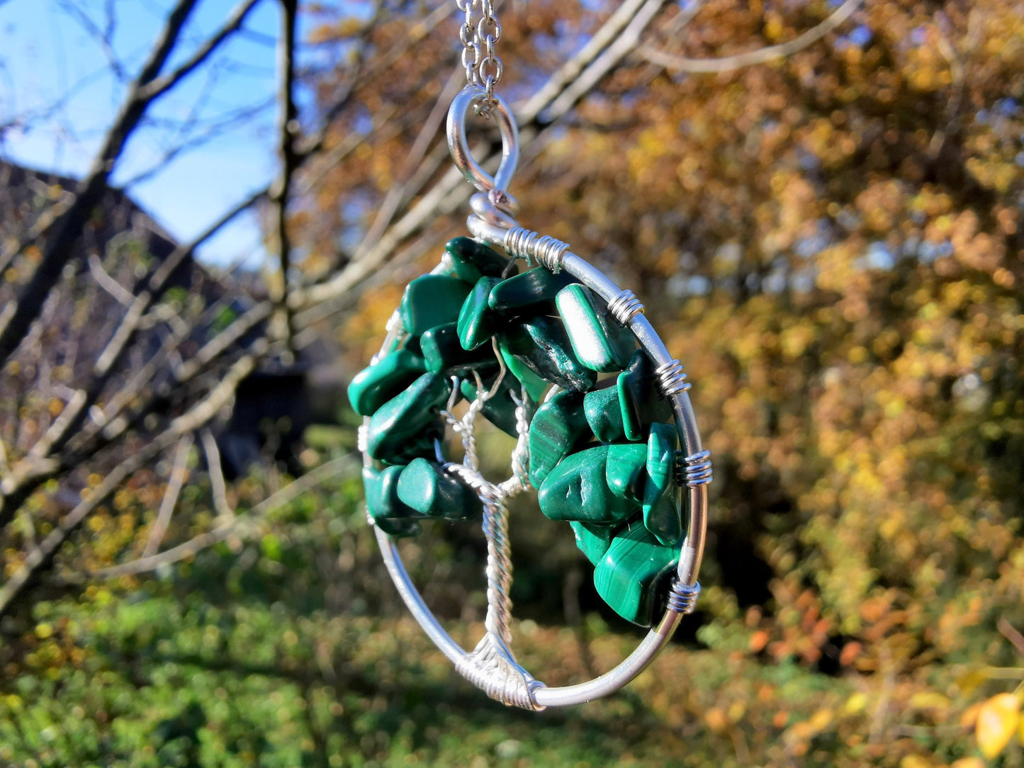 Tree pendant with malachite gemstones