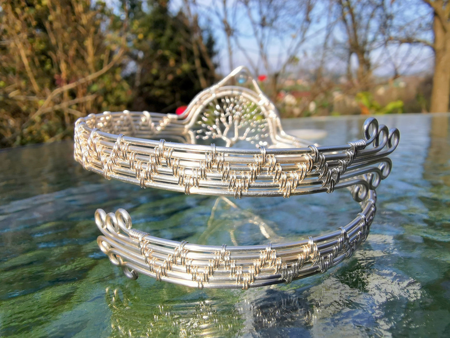 Tree arm ring with labradorite beads