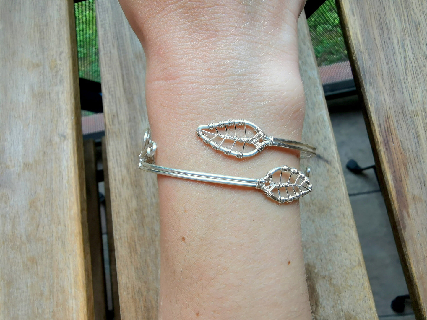 Leaf bracelet